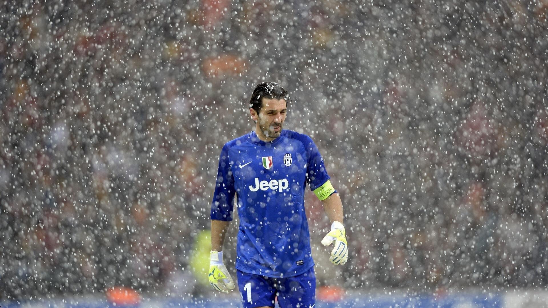 黑科技驾临欧洲杯，微芯片植入足球，手球争议无处遁形